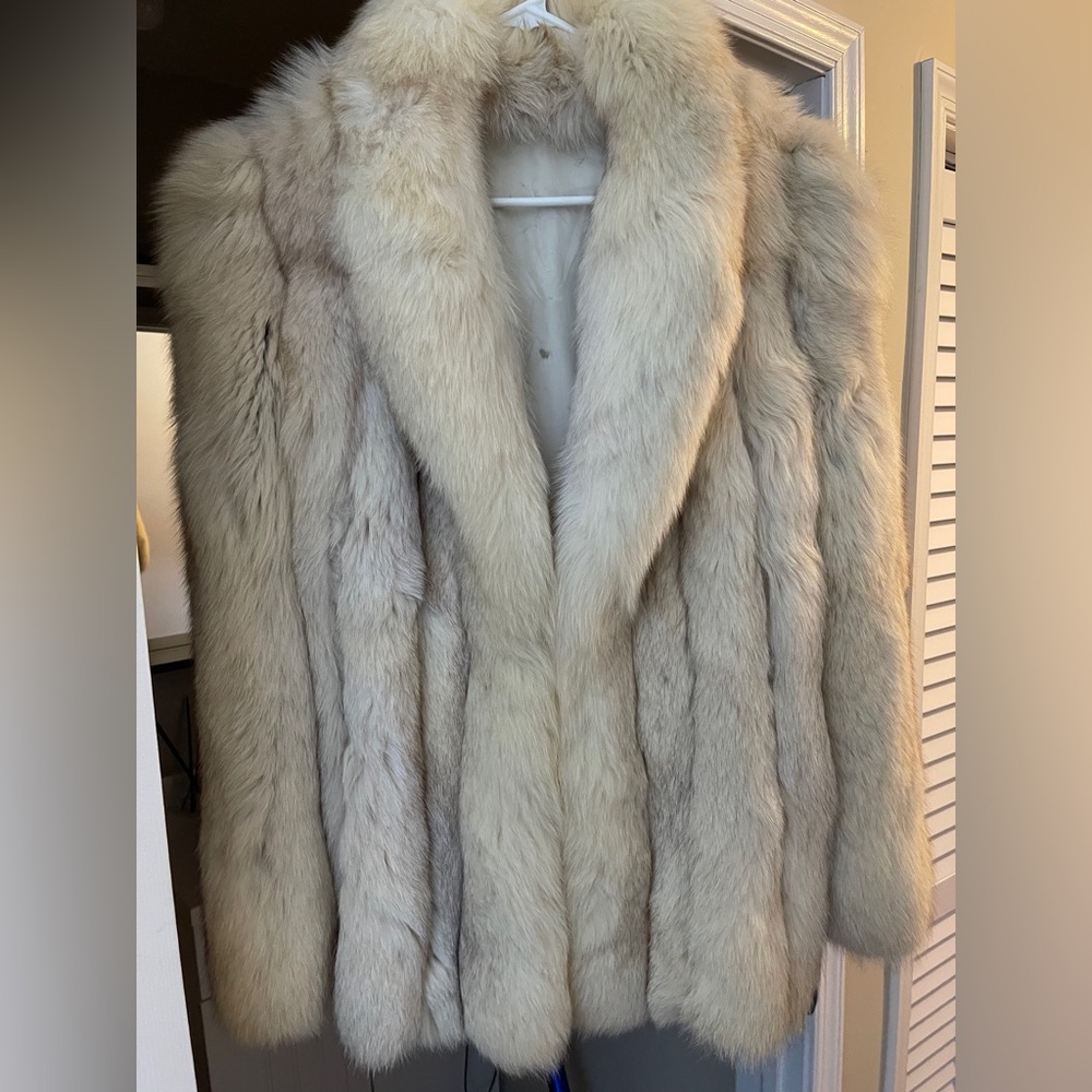 Luxurious Cream Fur Coat